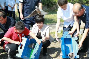 萨格斯：球队正在学习取胜的方法 我们在防守端表现出色