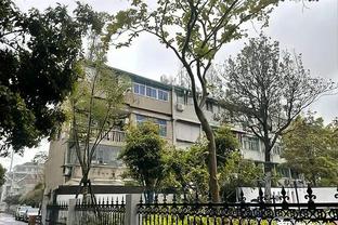 邓台-琼斯：17年输总决赛后骑士内部想得到巴特勒 我建议追乔治